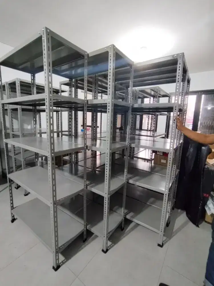 Rak besi 5 susun kondisi baru