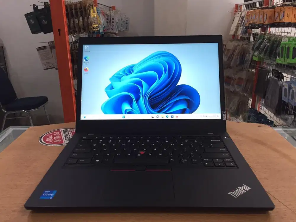 Lenovo ThinkPad L14 Core i5Gen11 Ram 16GB SSD 256GB Touchscren Mulus