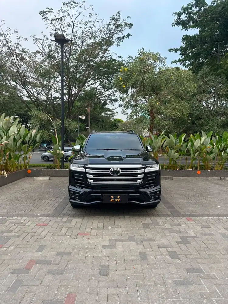 Toyota Land Cruiser 300 VXR 2025 Bergaransi