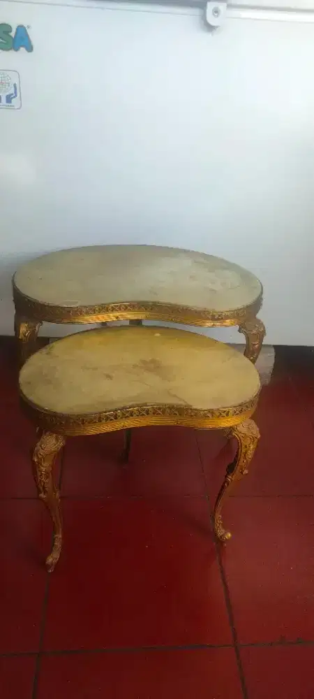 Meja Hias Keramik