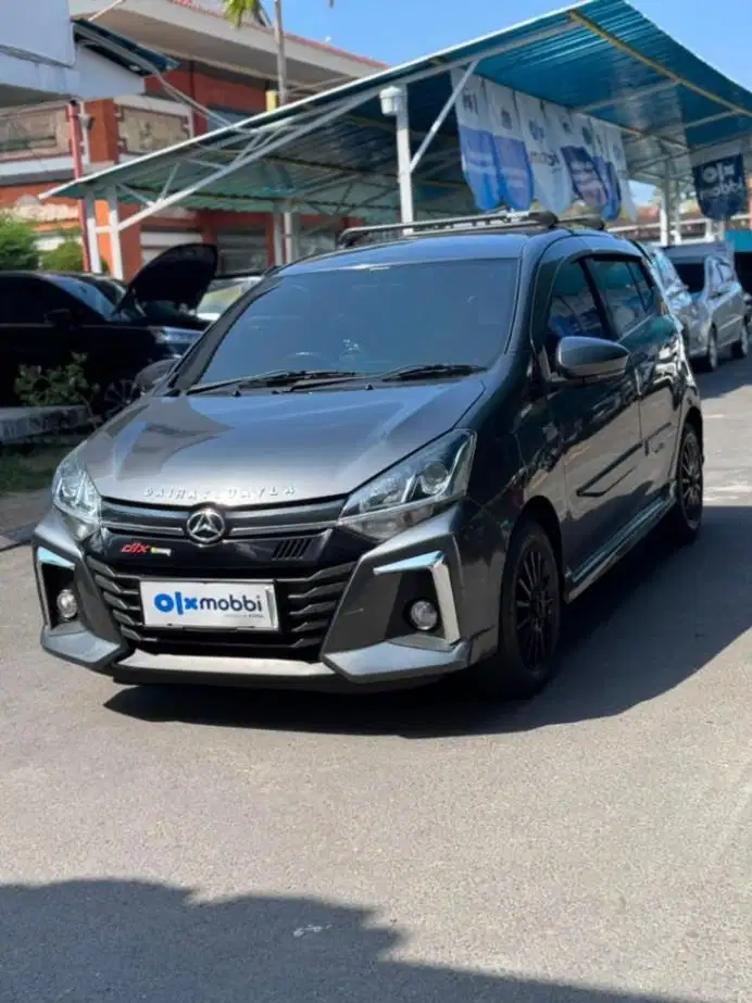 Daihatsu Ayla 1.2 R Deluxe Bensin AT 2022 Abu Abu (FBJ)
