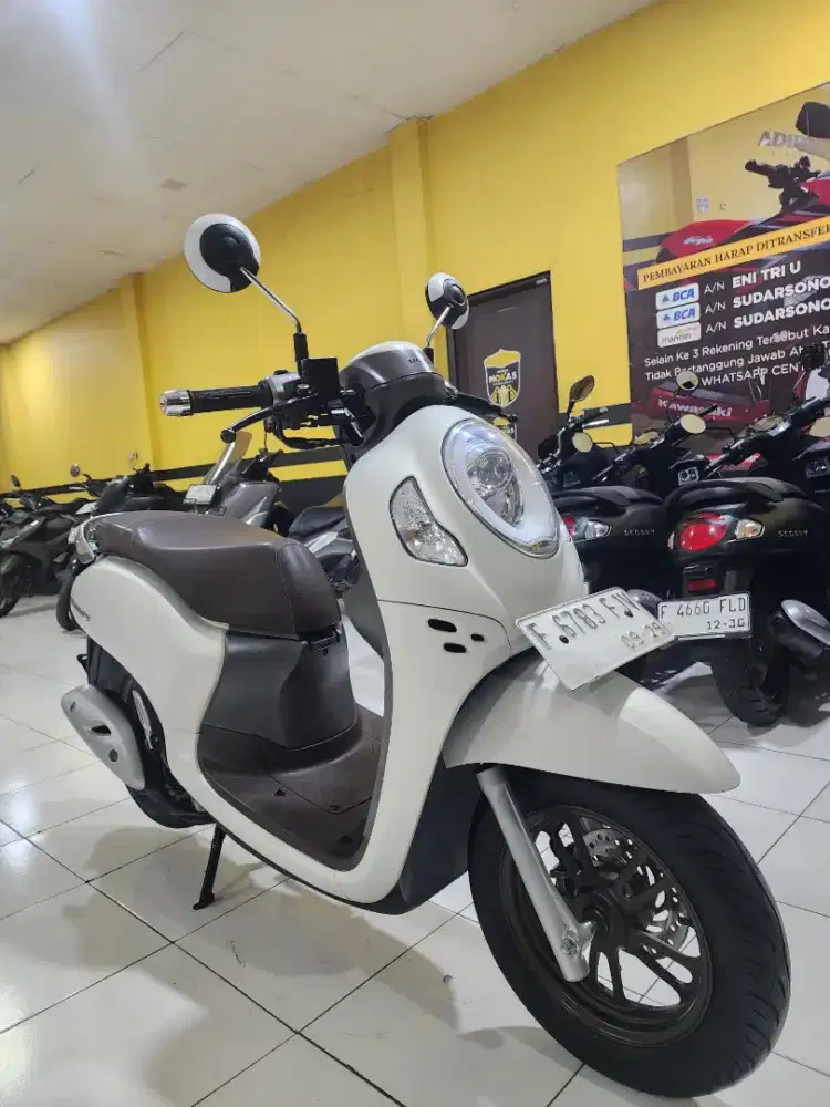 READY SCOOPY STYLISH KM LOW