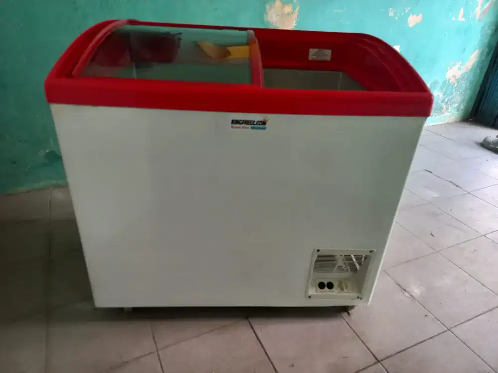 Freezer kaca sliding 200L