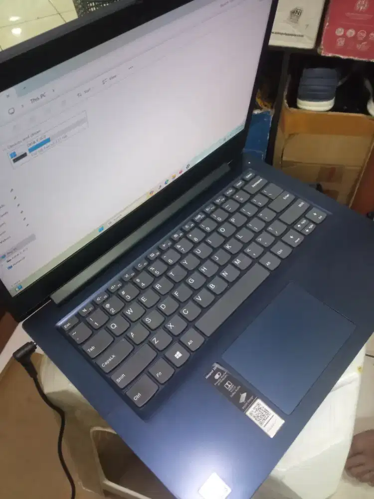 Laptop Lenovo core i3 gen10 ram 8/ssd256gb