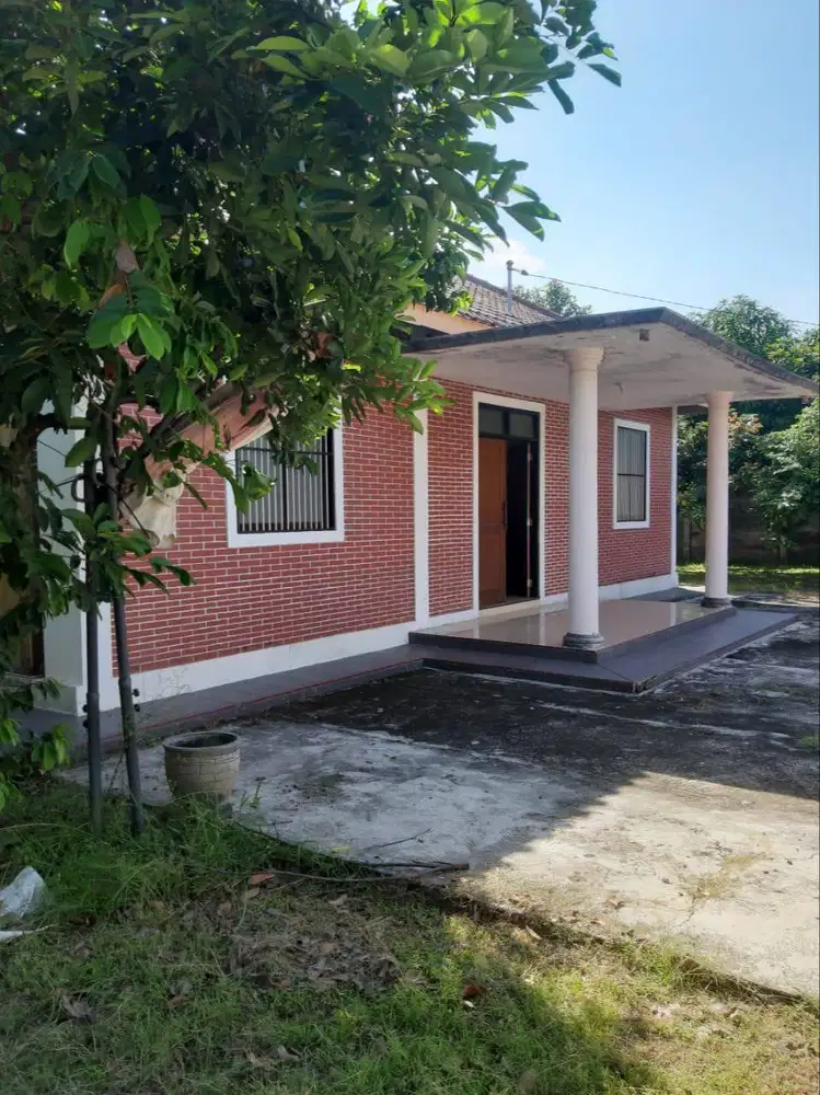 RUMAH DIJUAL 1 LT LUAS HANYA 10 MENIT DARI EXIT TOLL KARANGANYAR