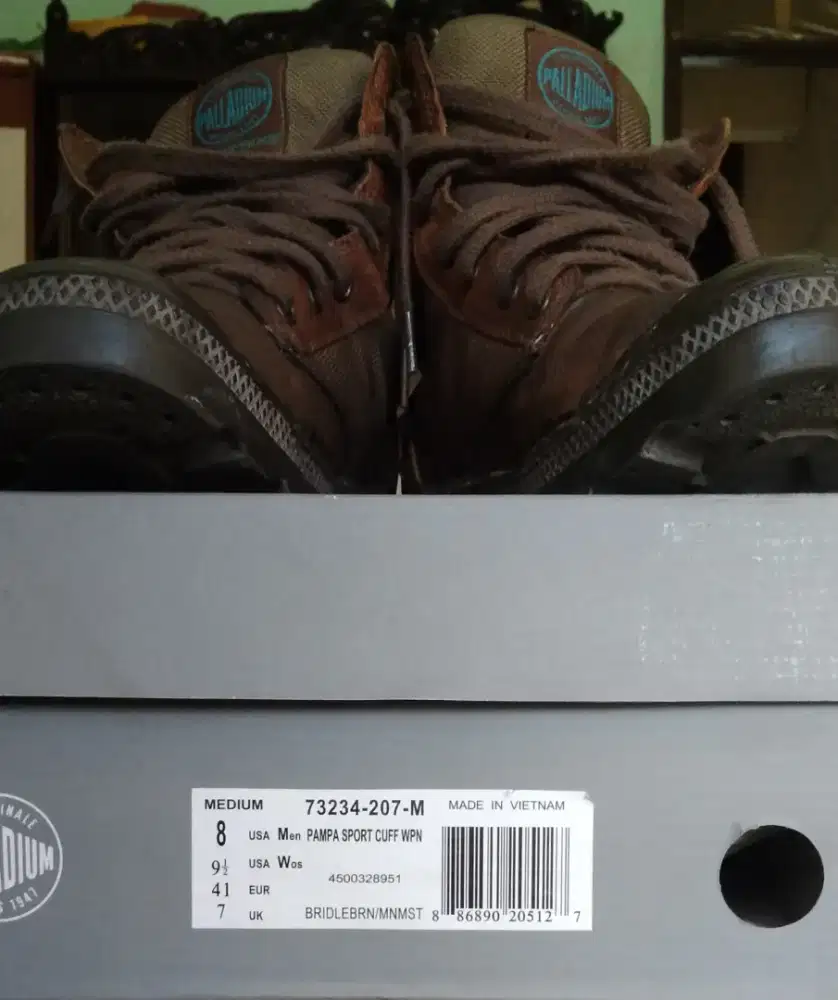 Sepatu Boots Palladium