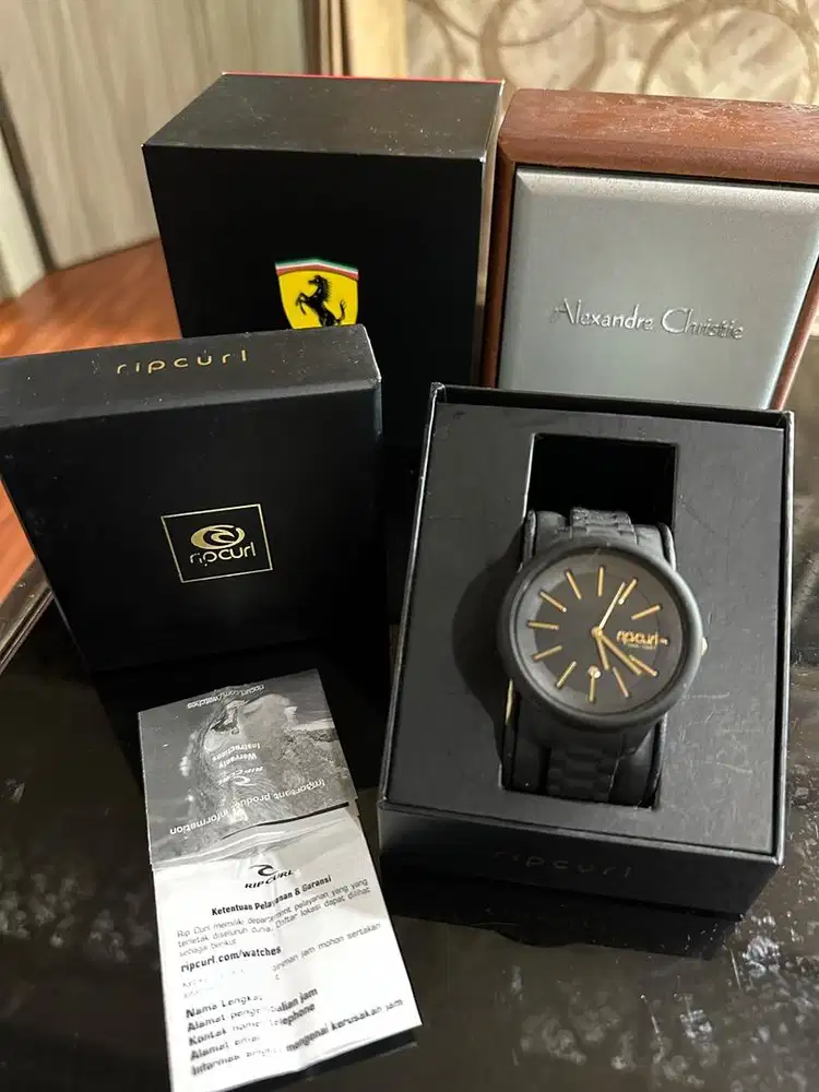 Jam tangan wanita Ripcurl hitam