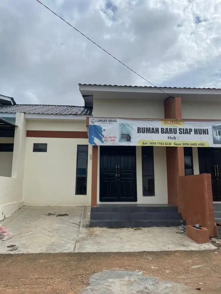 Rumah Minimalis Modern, Strategis Pas di Belakang Mall Botania 2