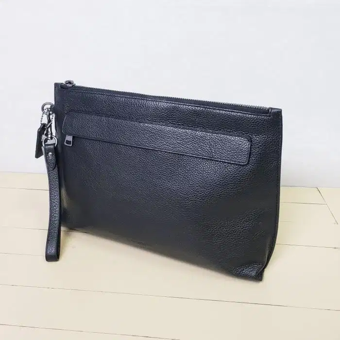 Hand bag / pouch COACH Black
