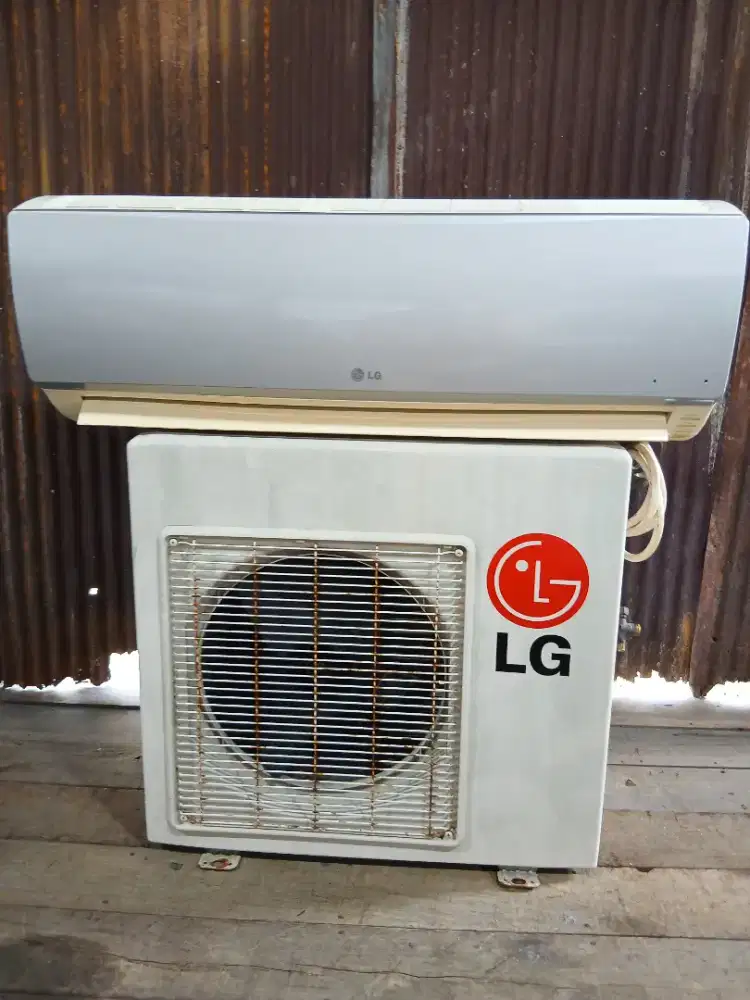 DIJUAL AC BEKAS 1/2 PK GRATIS PASANG