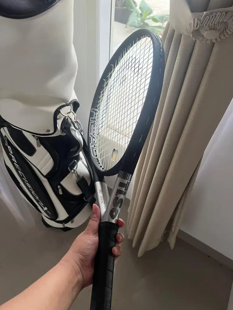 Raket Tenis merk HEAD