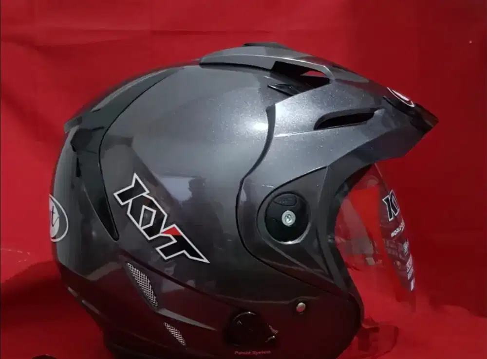 KYT VENOM LIKE NEW