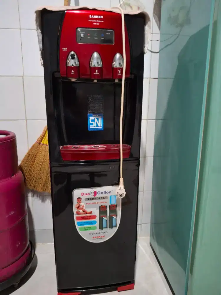 Dispenser rusak