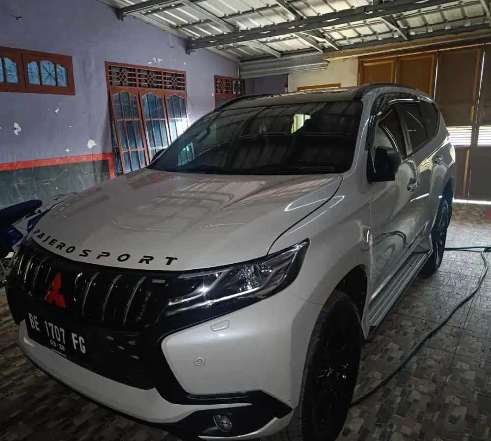 Mitsubishi Pajero sport thn 2020 akhir