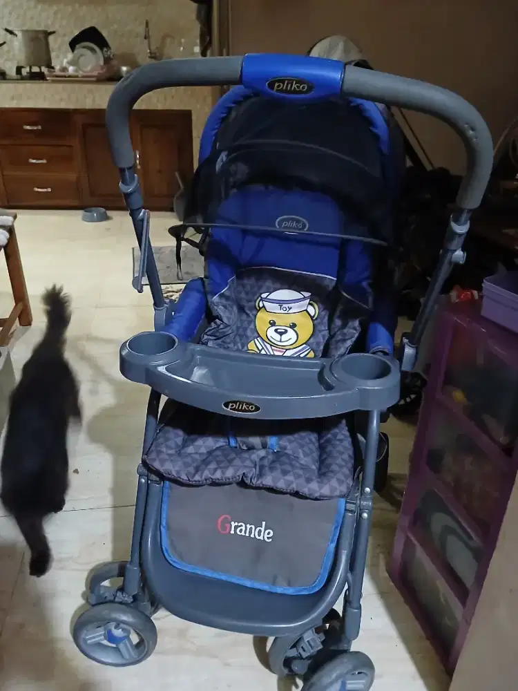 Stroler pliko bisa dua arah