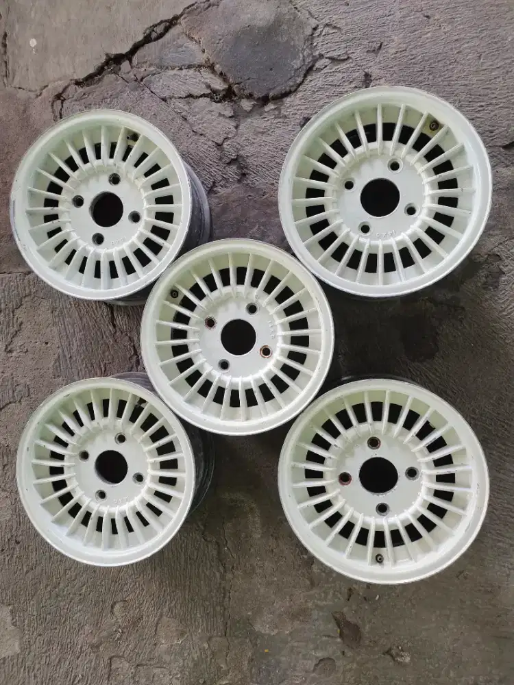 Velg Enkei Inoy PCD 4x130 dan EMPI Cheviot R14 buat vw kodok variant