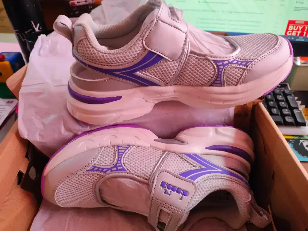 Sepatu diadora size 37 insole 23cm
