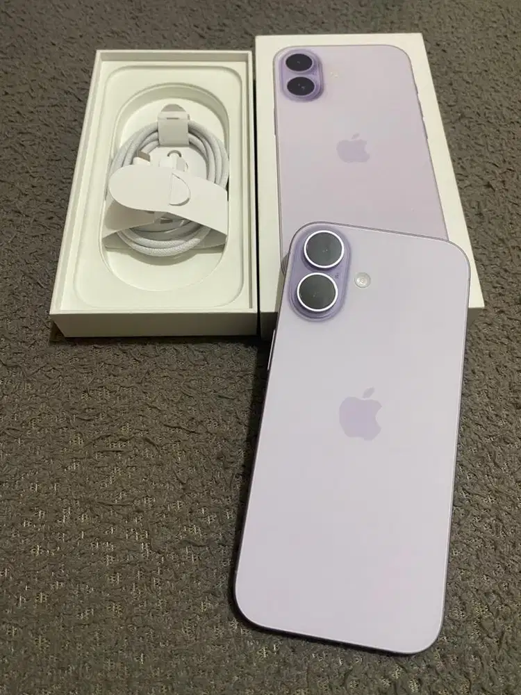 Di Jual  Iphone 17 256 GB iBox Lavender Garansi ON April 2027