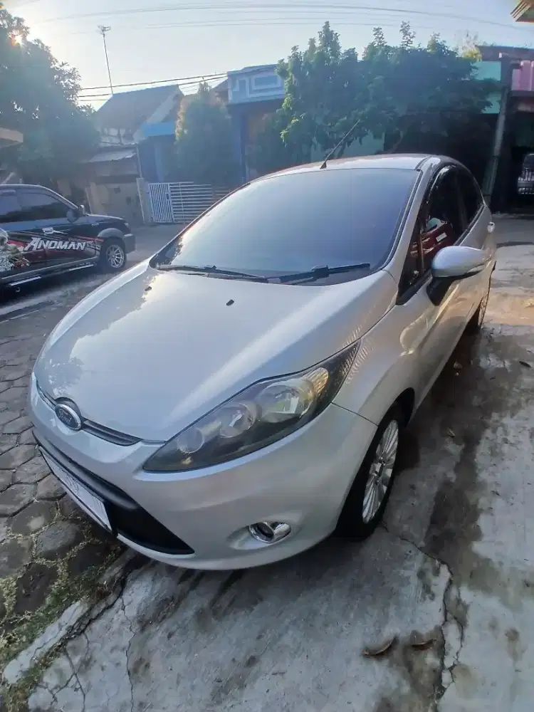 Ford fiesta matic 2013