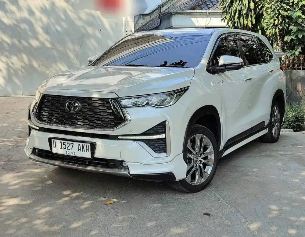 ZENIX Q TSS MODELISTA HYBRID 2.0 AT 2023 LowKM 34rb RECORD TOYOTA BDG