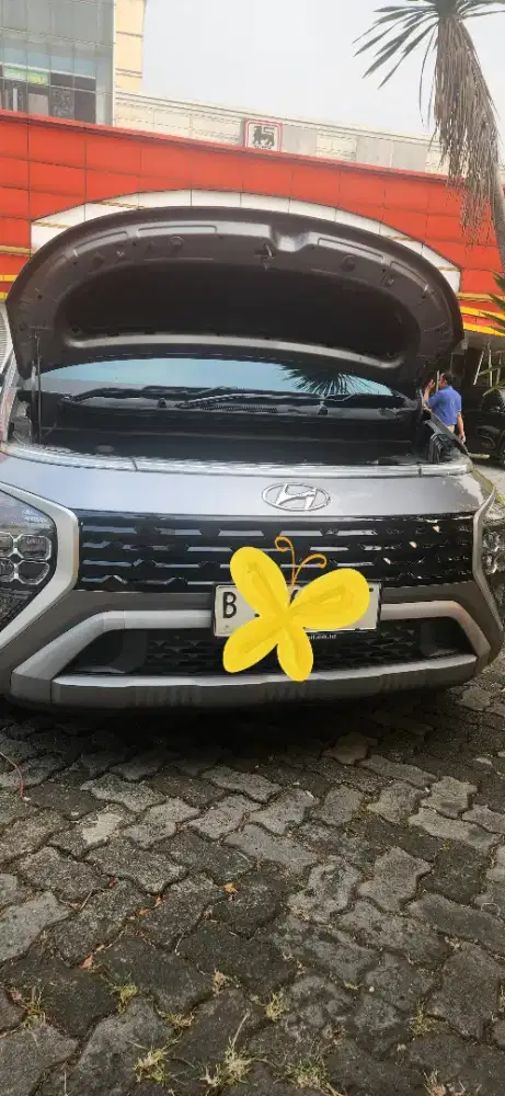 Mobil nyundai starager matic dijual