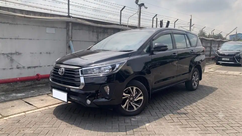 DP MURAH Toyota Kijang Innova 2.4 G Solar-AT 2025 Hitam CUYYB