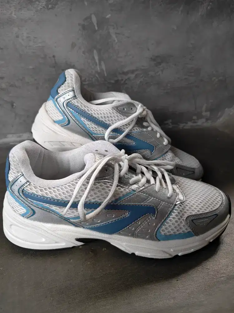 SEPATU BRODO SIZE 42