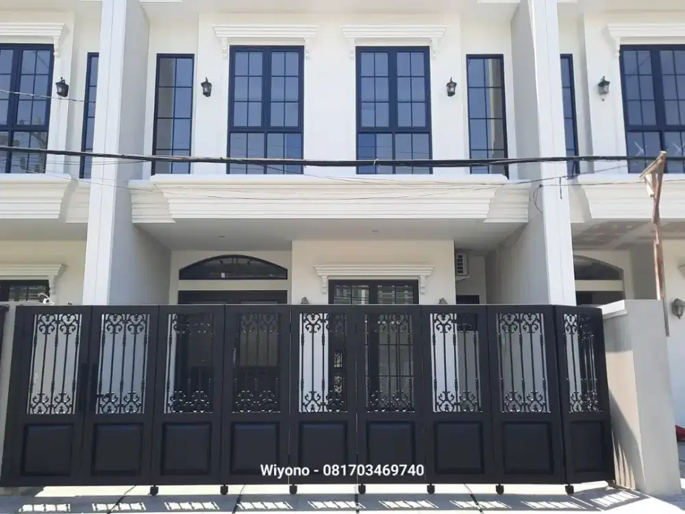 Rumah Dharmahusada Indah Dekat RSUD dr. Soetomo Surabaya American Style Modern Minimalis Siap Huni