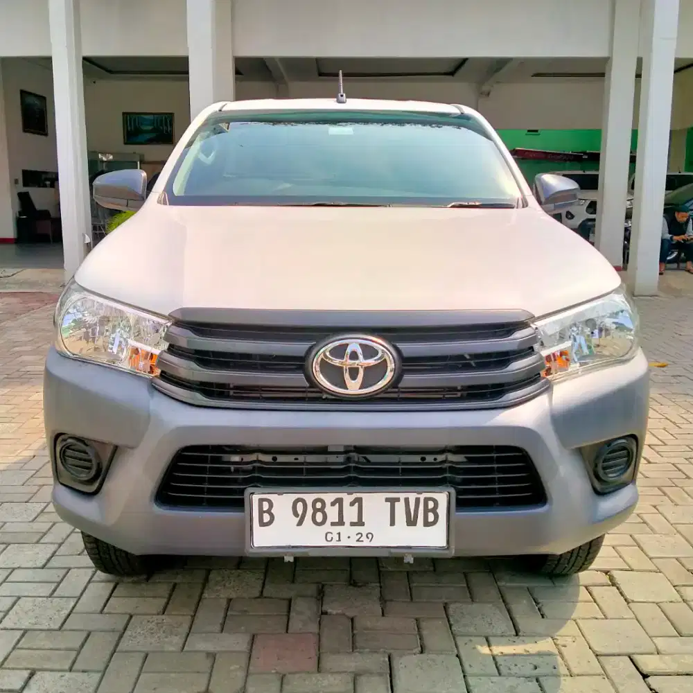 TOYOTA HILUX SINGEL CABIN 2.4 4X4 MT 2023