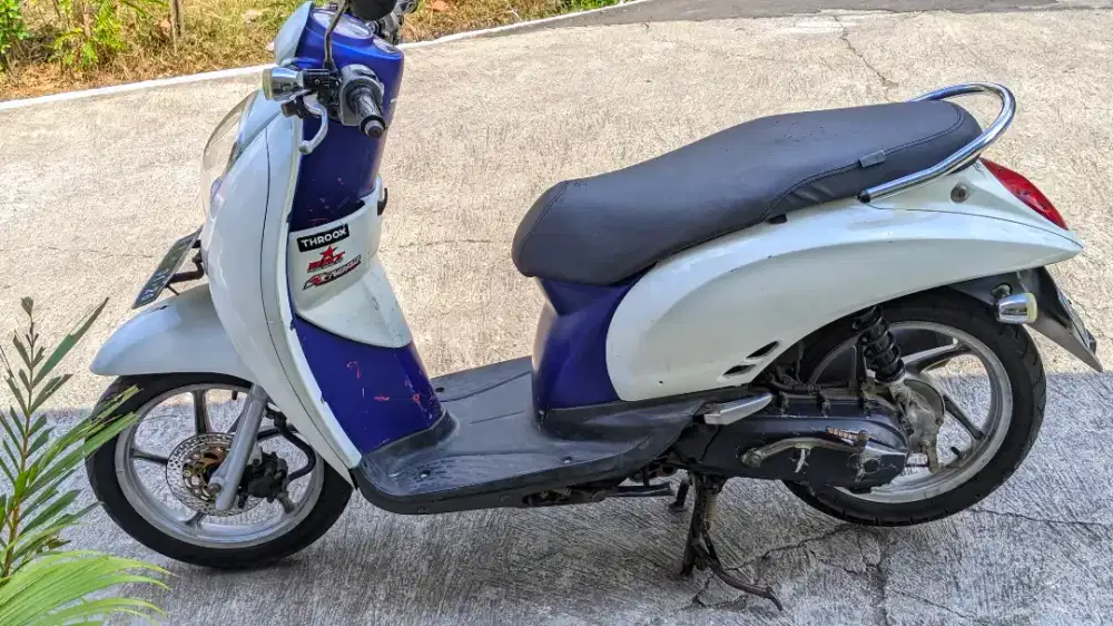 scoopy tahun 2010 kmplit plat ad murah