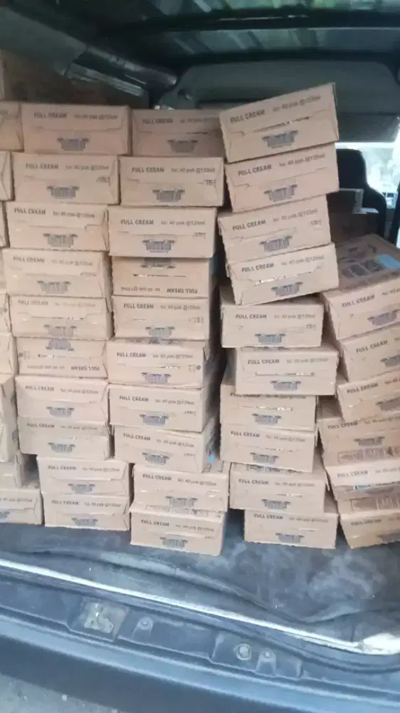 D jual murah susu ultra ukuran 125ml satu dus isi 40 pcs