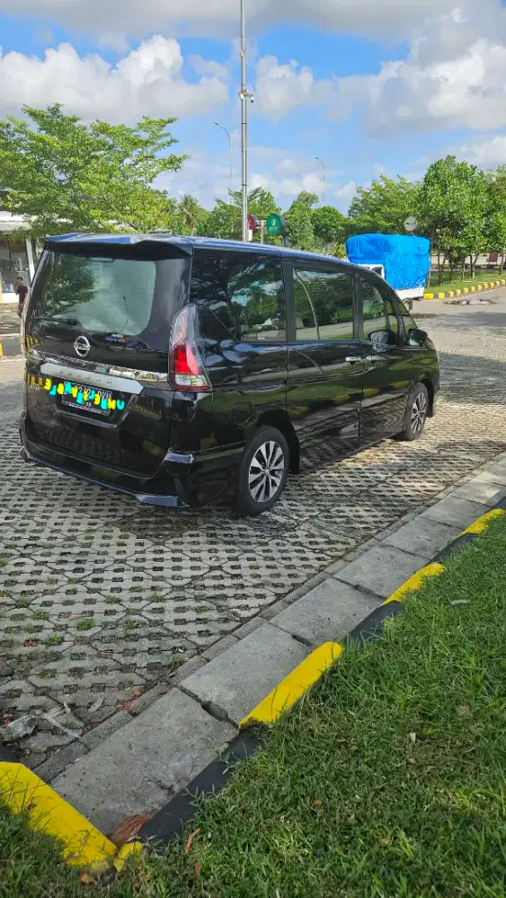 Bismillah dijual cepat Nissan Serena HWS C27