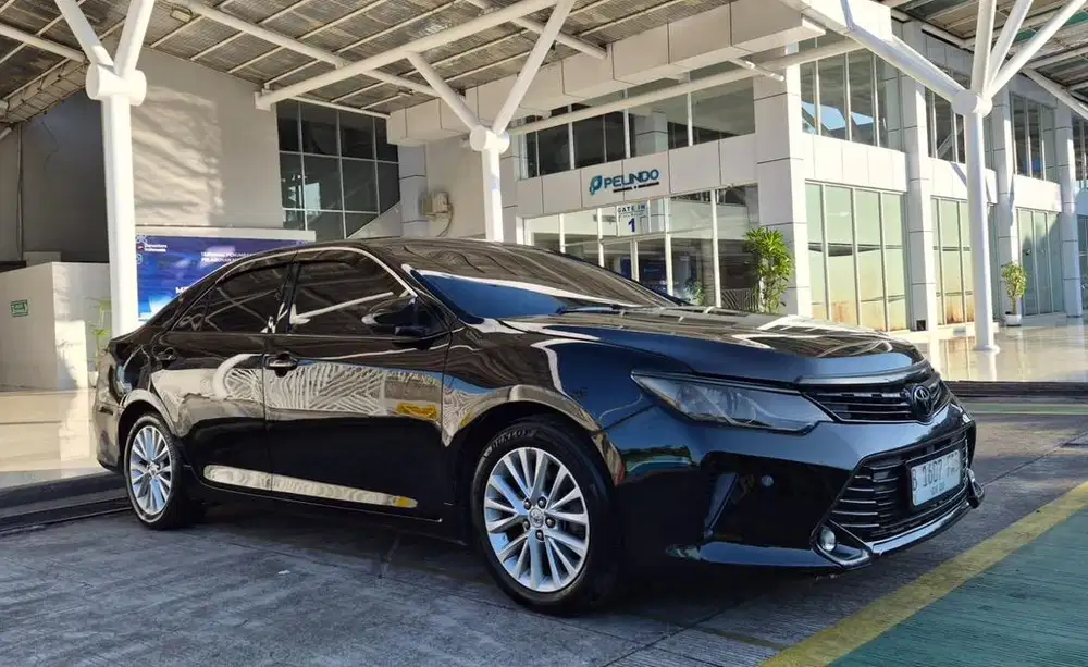Dijual cepat Toyota Camry type V 2,5 thn 2018