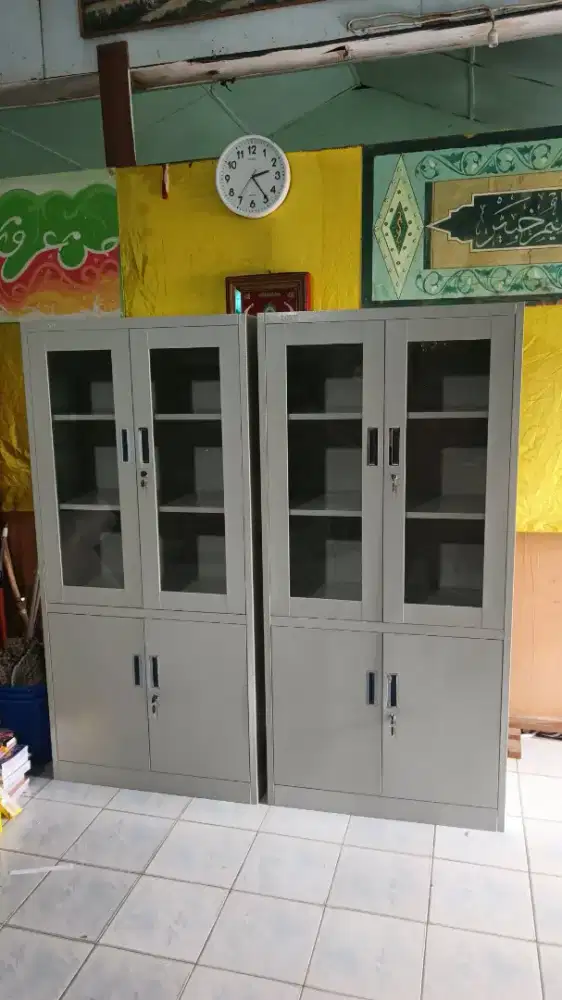 LEMARI ARSIP SETENGAH KACA MURAH