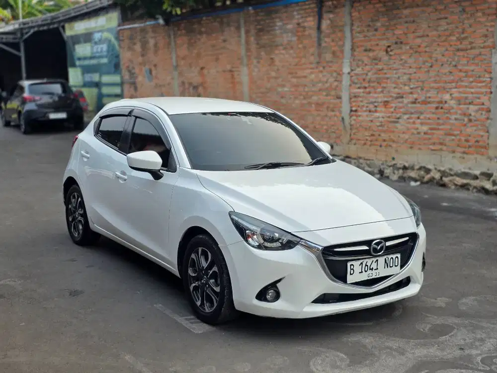 Mazda 2 Skyactiv GT Matic 2015 Dp 7 Juta Promo