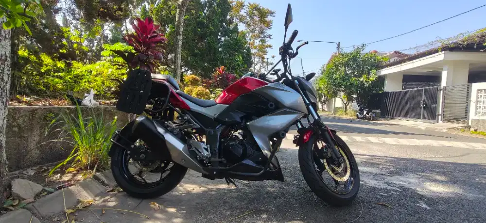 Kawasaki z250 ABS Merah silver