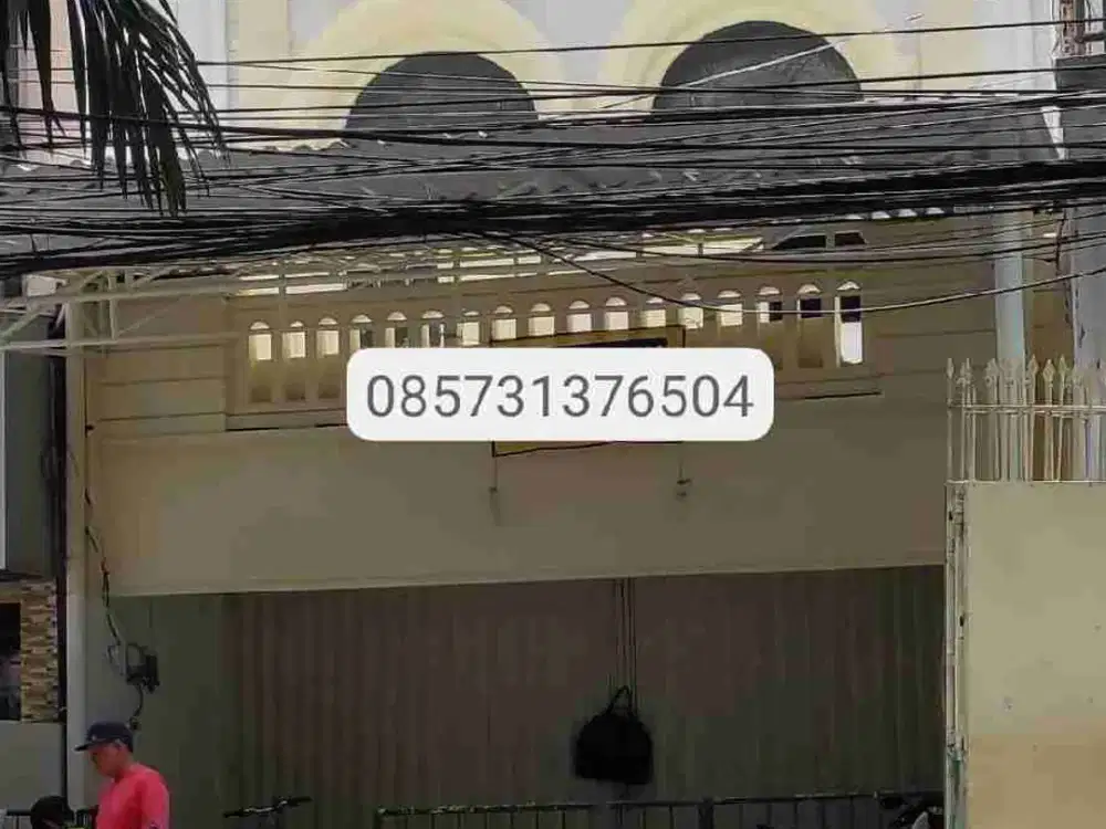 ruko baru renovasi disewakan