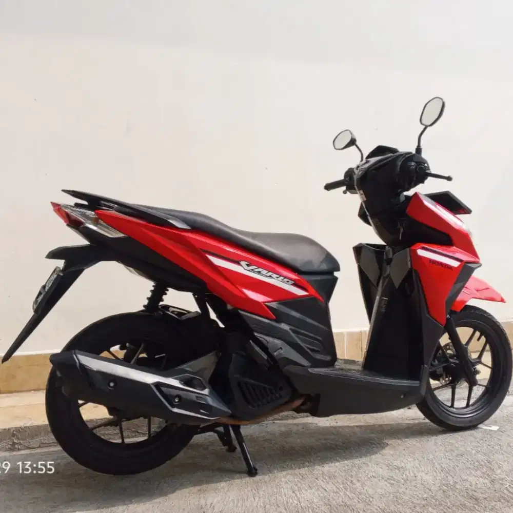 HONDA VARIO 125 CBS ISS LED TAHUN 2017 CASH / KREDIT MURAH DP 2.800