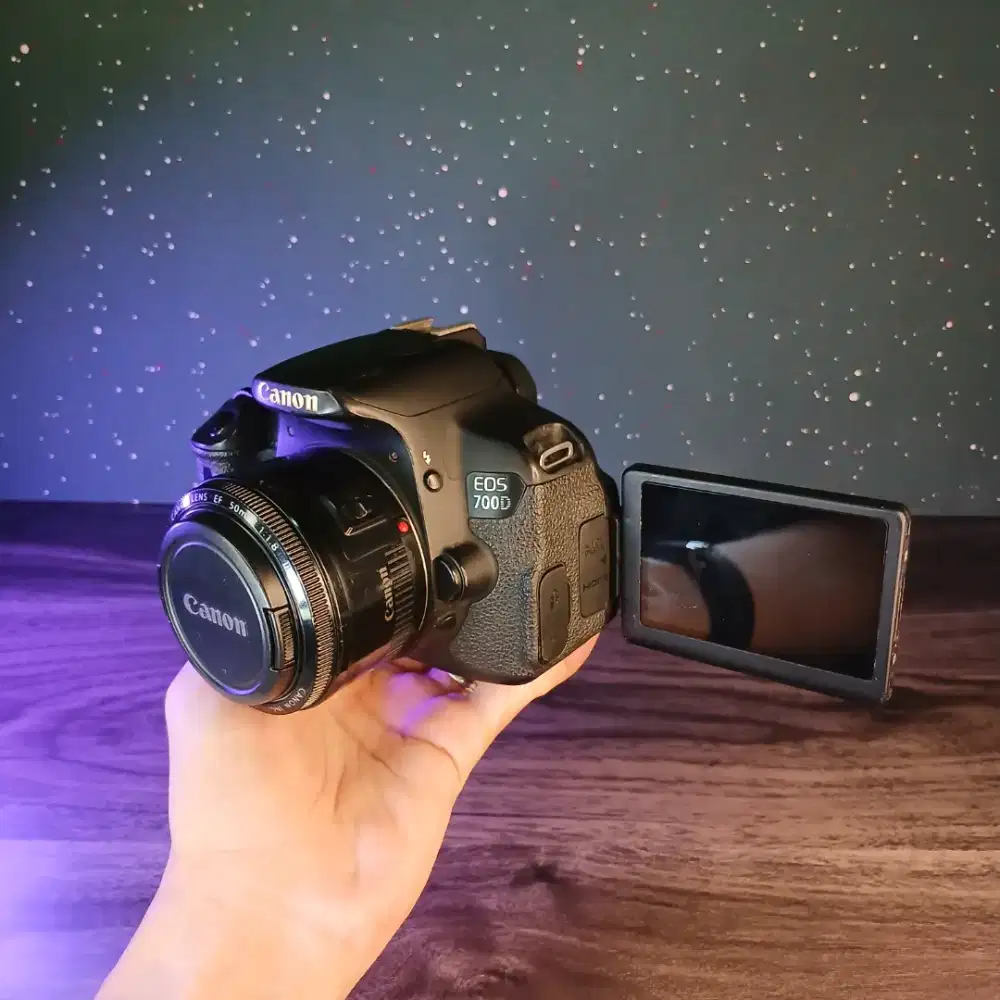 !!KAMERA PEMULA MURAH!! CANON EOS 700D FIX 50MM F1.8