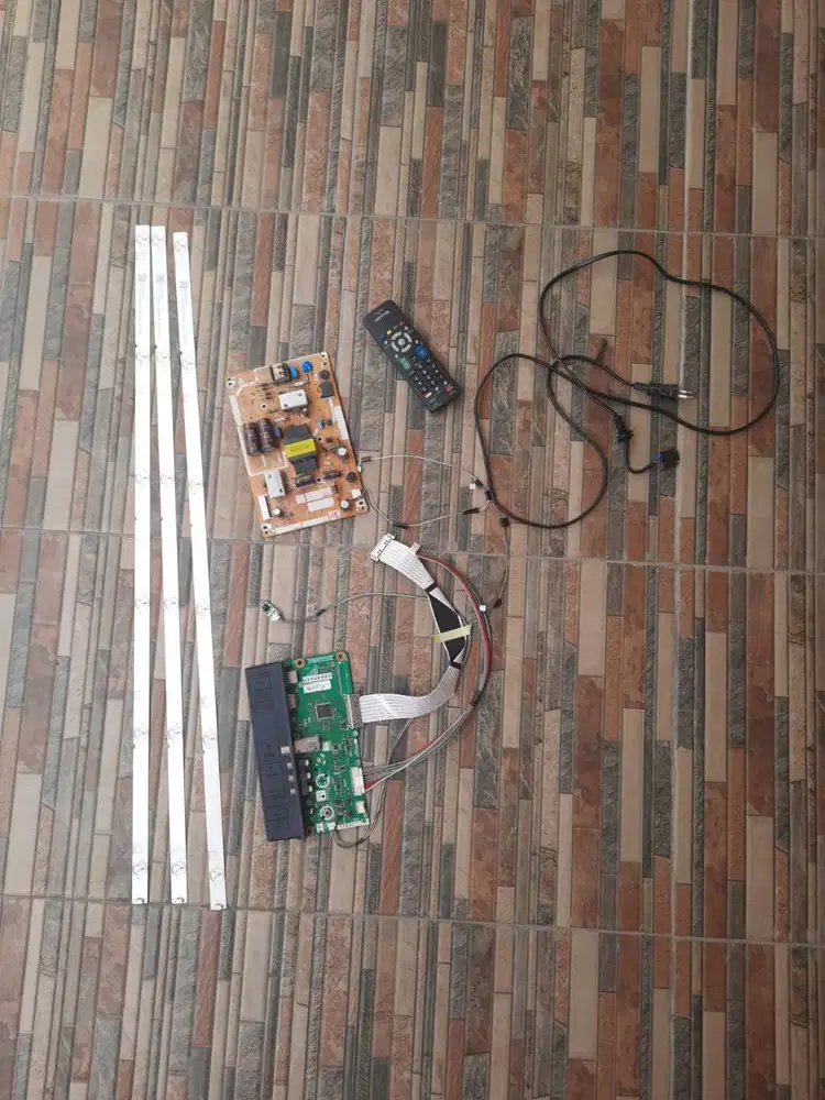 Part copotan dari tv sharp aquos 40