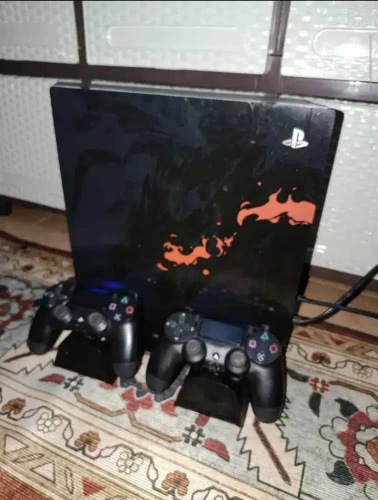 DIJUAL PS4 PRO 71000 1TB Limetid Demon Hunter