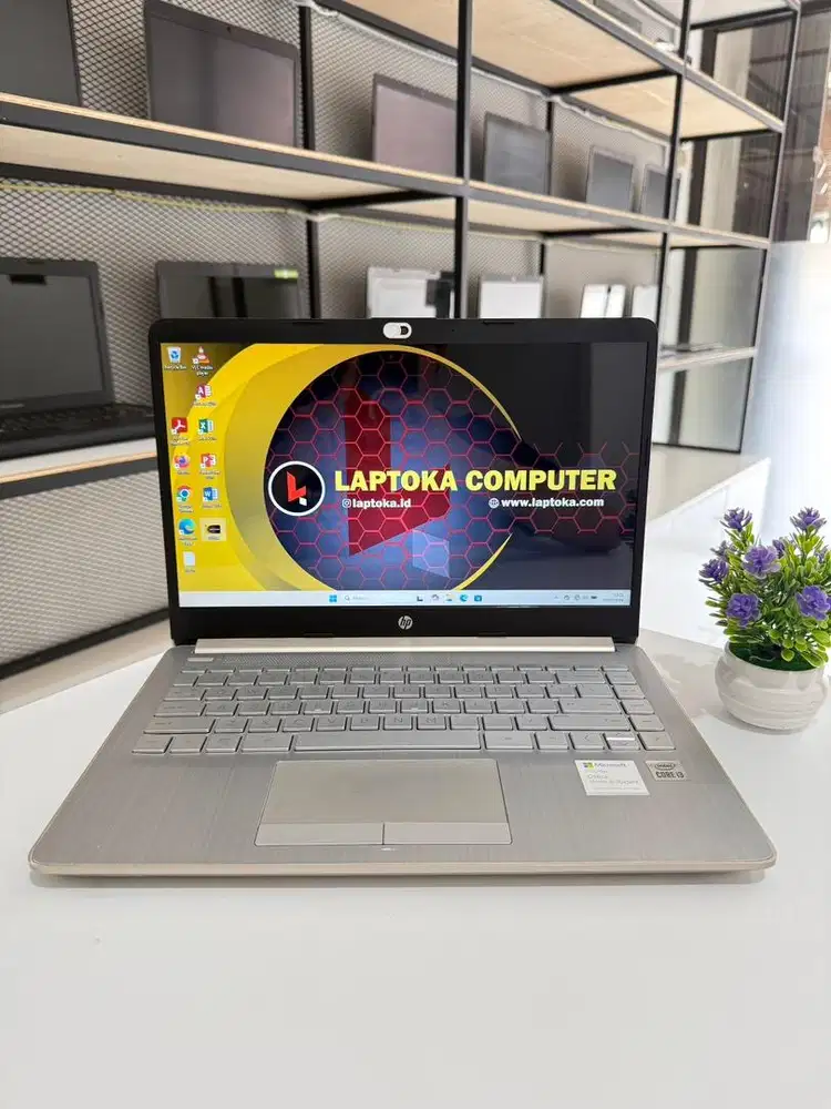 Di jual laptop hp 14s core i3 gen10 ssd 512gb