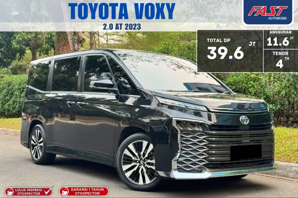 LOW KM.43RB GARANSI 1TH PJG TOYOTA VOXY 2023