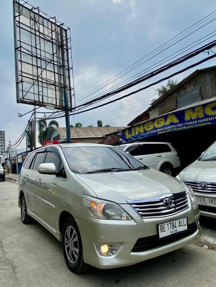 Kijang Innova 2.5 V Automatic
