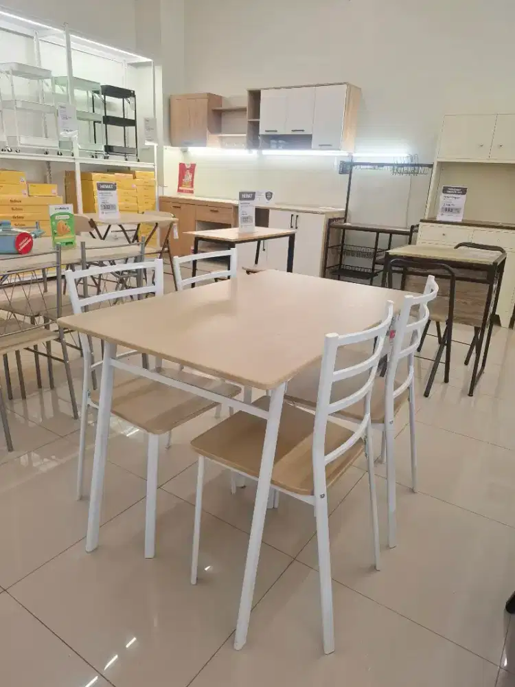 PROMO MEJA MAKAN SET 4 KURSI 1JTAN FREE PANCI