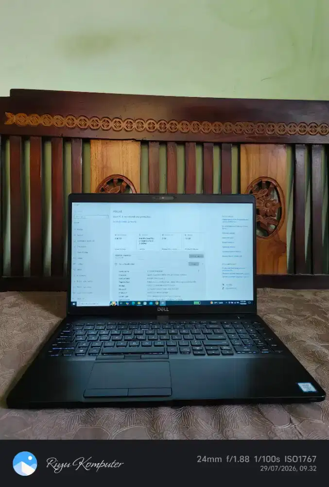 Laptop Dell Latitude Core i7 gen 9 Dual VGA
