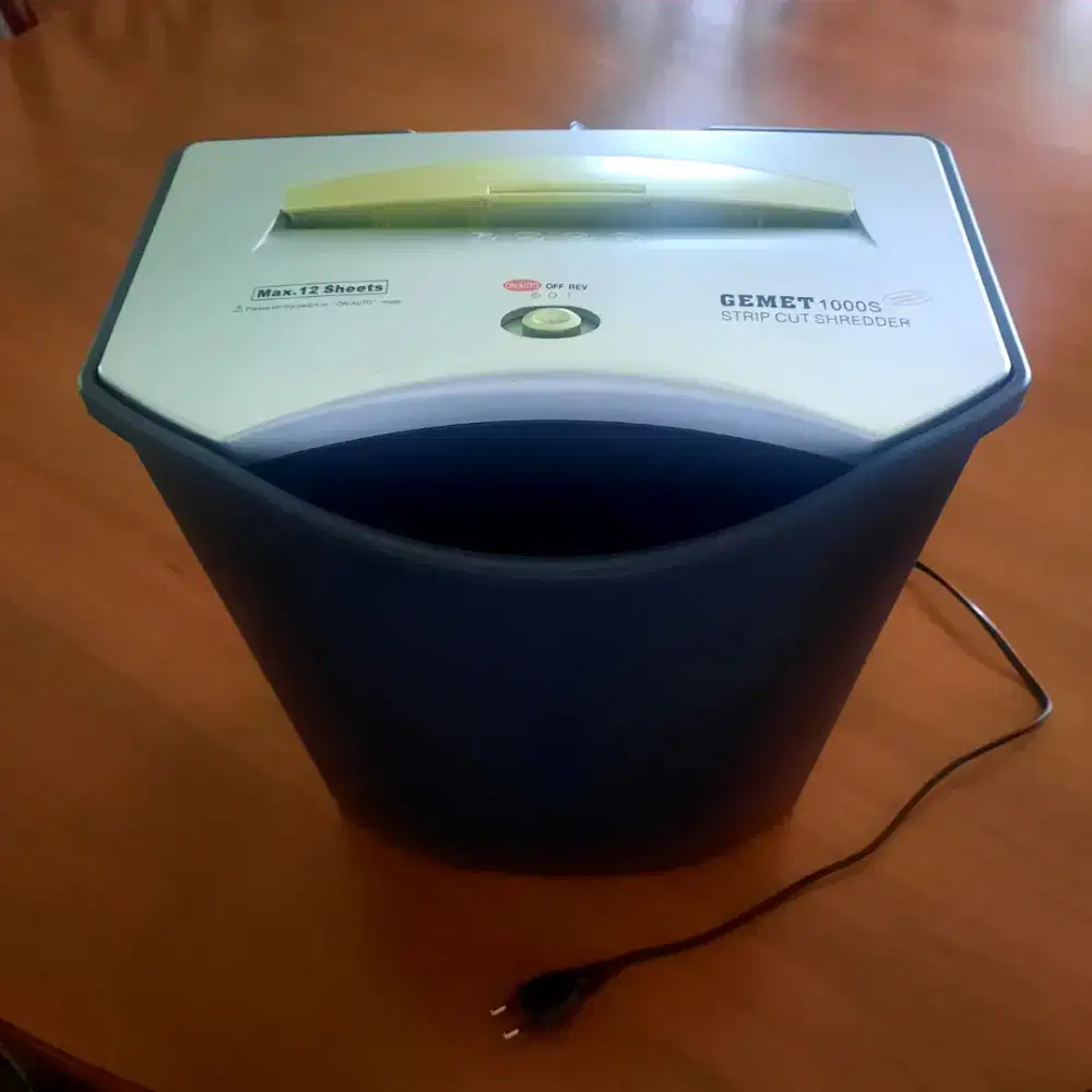 Penghancur Kertas Gemet 1000S Strip Cut Paper Shredder - Second
