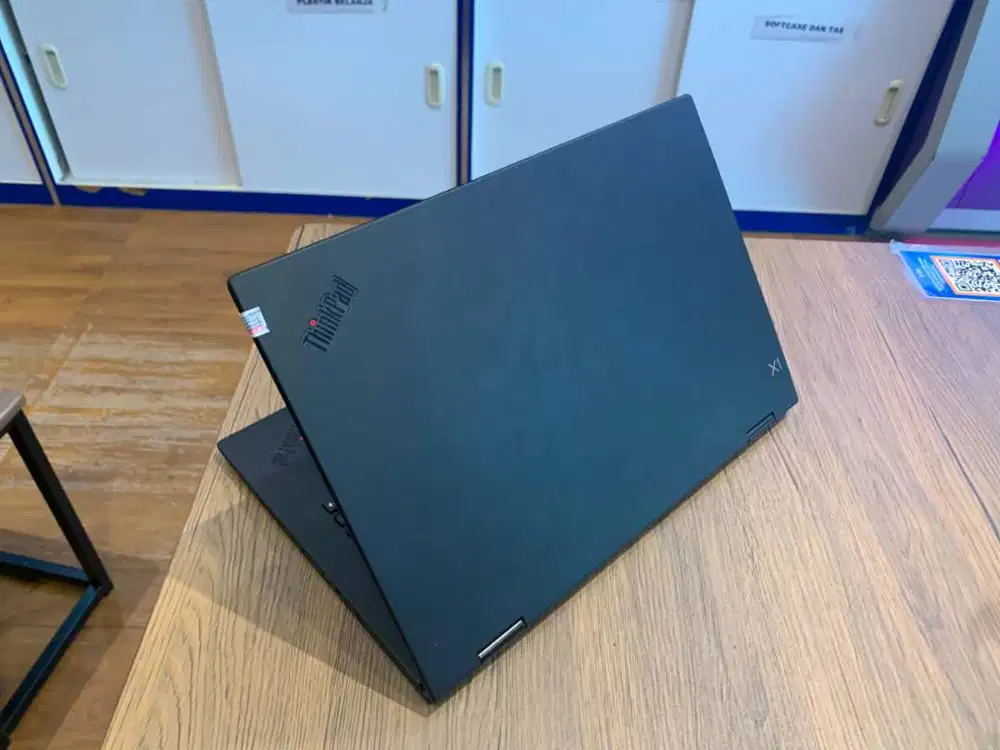 Lenovo x1 yoga intel core i5-8350U Ram 16gb Ssd 256gb