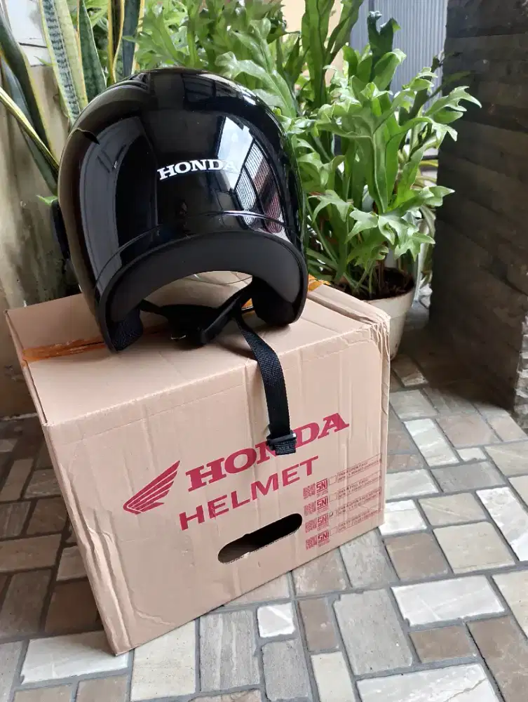 Helm Honda scoopy