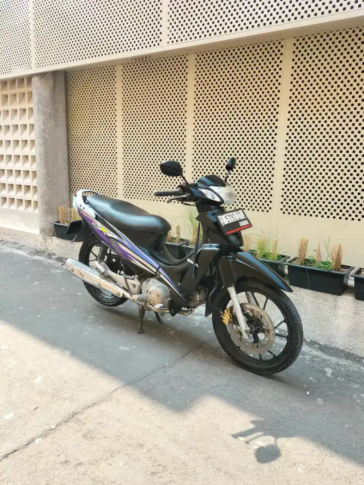 Honda Karisma X 125 CW 2005 Mulus Surat Lengkap Pajak Panjang Joss!